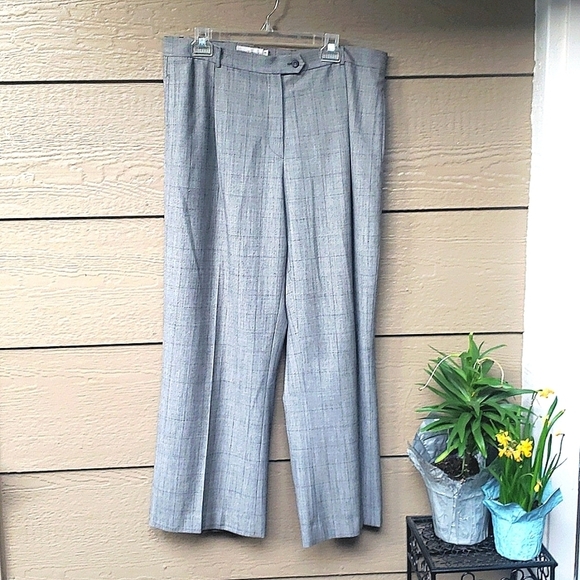 Marisa Minicucci  Gray wide leg wool blend dress pants, size 16 - Picture 1 of 9